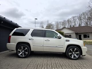 Cadillac Escalade Platinum 6.0 V8 248kW