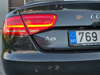 Audi A8 4.1 V8 258kW