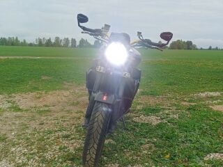 Aprilia RSV 1000 Tuono R V2 102kW