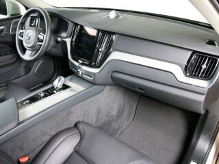 Volvo XC60 AWD ULTRA BRIGHT LUXURY XENIUM FULL 2.0 T8 Recharge Long Range Plug in Hybrid MY25 335kW
