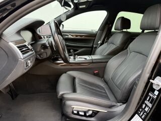BMW 730 M-Sportpakett xDrive Facelift 3.0 195кВ
