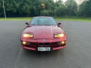 BMW 850 5.0 V12 220кВ