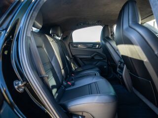 Porsche Cayenne Turbo GT Lightweight Package Carbon 4.0 471kW