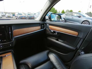 Volvo V90 AWD INSCRIPTION 2.0 140kW