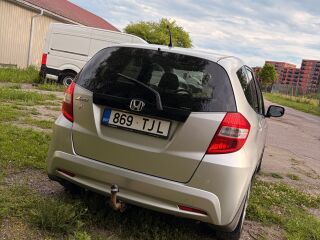 Honda Jazz 1.3 73кВ