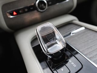 Volvo XC90 Inscription OPTION R-Design 2.0 173kW
