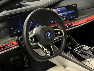 BMW i7 xDrive60 135kW
