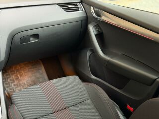 Skoda Octavia Elegance Sport 1.0 TSI 85кВ