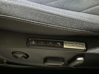 Volkswagen Golf 1st Edition eTSI 1.5 110kW