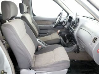 Nissan Pickup Doublecab 4x4 Facelift 2.5 98kW