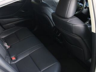 Lexus ES 300h 2.5 131kW