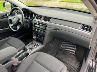 Skoda Superb Facelift 1.8 TSI Turbo 118kW