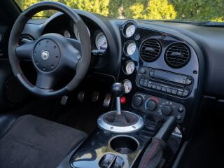 Dodge Viper SRT-10 8.3 372kW