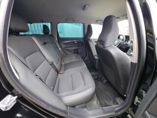 Volvo V70 Momentum Black Solid 2.0 88kW