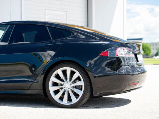 Tesla Model S 75D Shadow Line 386 KW 158кВ