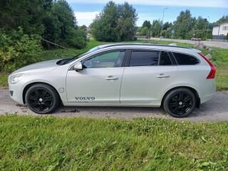 Volvo V60 D3 Momentum 2.0 R5 120кВ