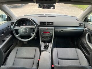 Audi A4 2.5 V6 Tdi 120kW