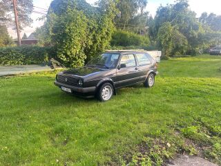 Volkswagen Golf 1.6 51kW