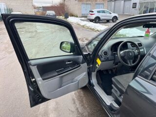 Suzuki SX4 Laxery edition 1.5 R4 16v 82kW