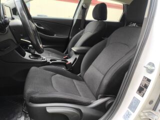 Hyundai i30 Hybrid 1.0 88kW