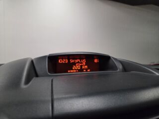 Peugeot Partner 1.6 73кВ