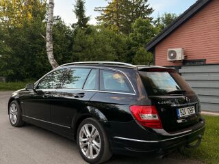Mercedes-Benz C 200 2.1 100kW