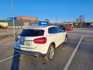 Mercedes-Benz GLA 180 Urban 90kW