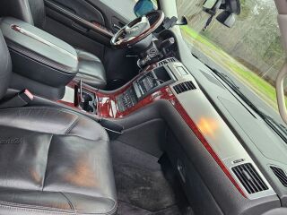 Cadillac Escalade ESV 6.2 301kW