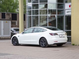 Tesla Model 3 Standard Range Plus 208кВ