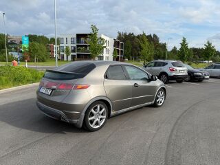 Honda Civic 1.8 103kW