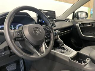 Toyota RAV4 2.5 131кВ