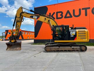 CAT / Caterpillar 326 FL 152кВ