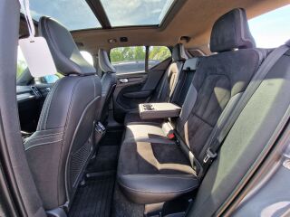 Volvo XC40 R-DESIGN AWD 4x4 HARMAN/KARDON 2.0 R4 110kW