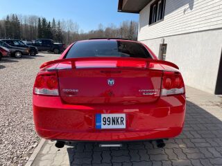 Dodge Charger SRT8/ 6.1 V8 318kW