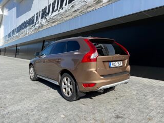 Volvo XC60 2.4 158kW
