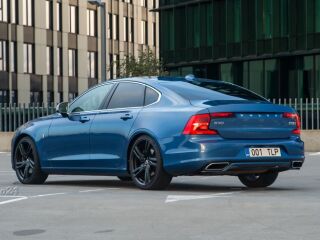 Volvo S90 D5 R-Design AWD 2.0 173kW