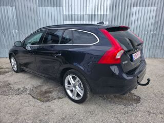 Volvo V60 Summum Magic Blue 2.0 D2 88кВ