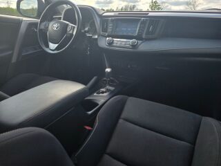 Toyota RAV4 2.0 112kW