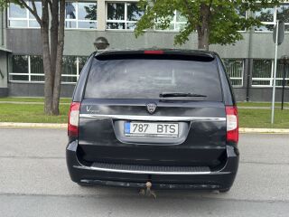 Lancia Voyager Platinum 2.8 120kW