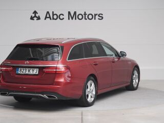Mercedes-Benz E 220 2.0 143kW