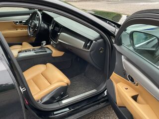 Volvo V90 AWD Inscription 2.0 D4 140кВ