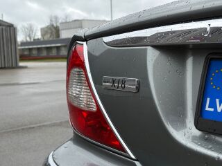 Jaguar XJ8 4.2 V8 219kW