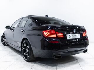 BMW 530 Facelift M-Sportpakett M550D LOOK 3.0 190kW