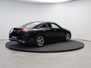 Mercedes-Benz CLA 200 AMG 1.3 120kW