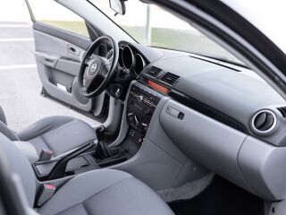 Mazda 3 1.6 77kW