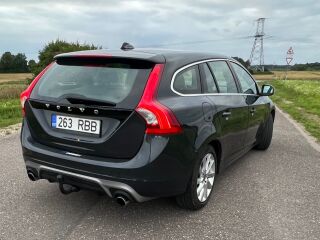 Volvo V60 R-Design 1.6 84kW