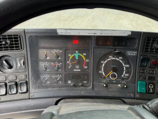 Scania 114 LB6X2*4NB 380 10.6 280kW