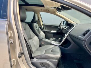 Volvo XC60 AWD Summum MY2012 2.4 D5 158kW
