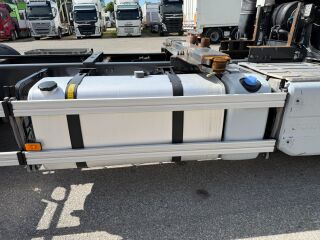 Volvo FH 500 6X2 EURO6 + BDF 20Ft 375kW