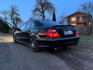 Mercedes-Benz E 55 AMG 5.4 350kW